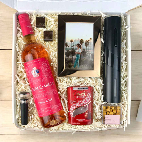 Presente Kit Vinho Rose Casal Garcia e Abridor Eletrico