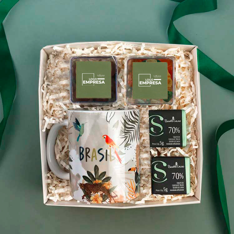 Presente Dia das Mães Kit Caneca Brasil Personalizada e Snacks